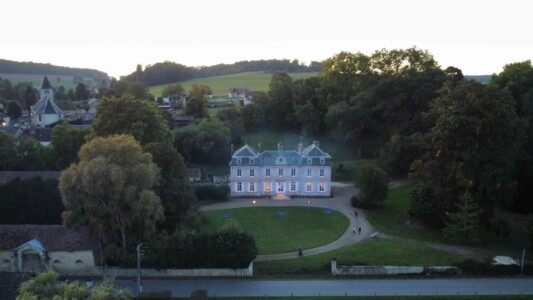 Arrivée des premiers visiteurs