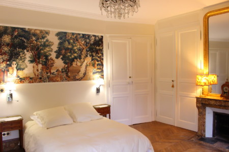 Chambre d'hôtes au château de Berthenonville. Lit Queen Size (160 x 200) Chambre d'hôtes au château de Berthenonville