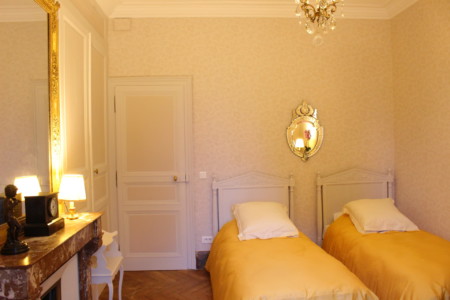 Chambre d'hôtes au château de Berthenonville avec deux lits simples (90 x 200) Chambre d'hôtes au château de Berthenonville